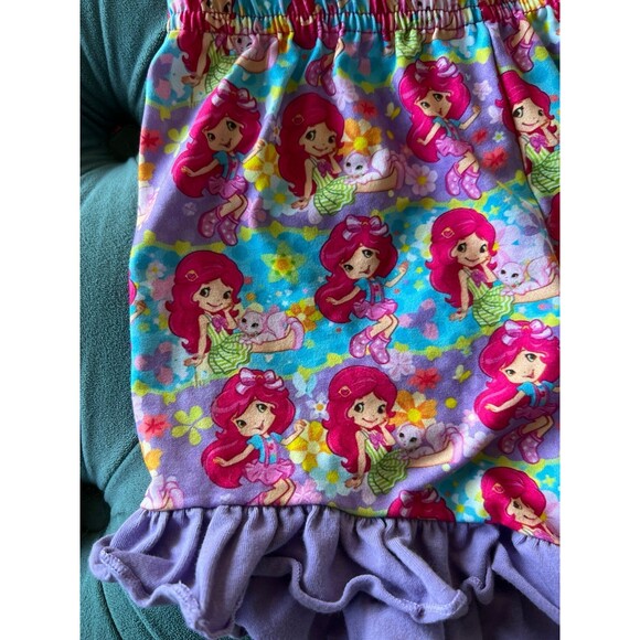 Little Boe Strawberry shortcake Friends Ruffle shorts 5 - Picture 2 of 5